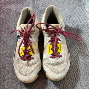 Men’s Nike Giannis Immortality 2 Athletic Basketball Shoes Size 6.5